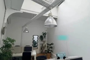 Bureau privé - 75003 - 6 postes - 1900€