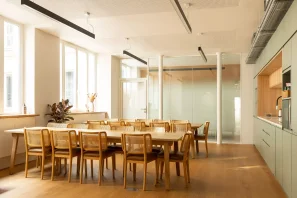 Open Space - 75002 - 6 postes - 500€
