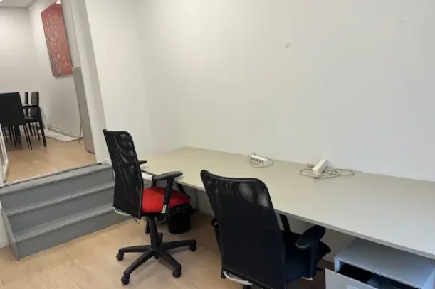 Bureau privé - 75003 - 2 postes - 570€