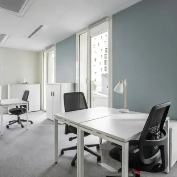 Bureau privé 7 m² 2 postes Coworking Mail Pablo Picasso Nantes 44000 - photo 2