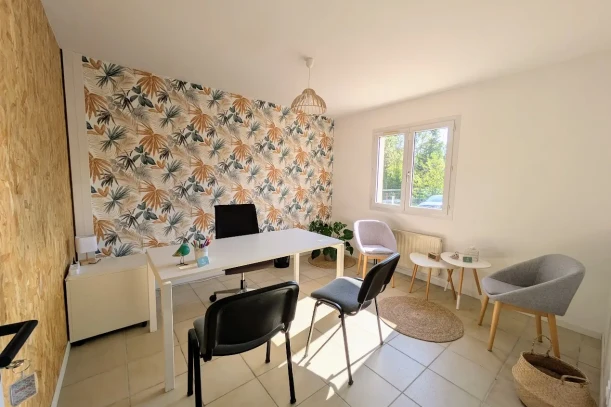 Bureau privé - 44980 - 3 postes - 450€