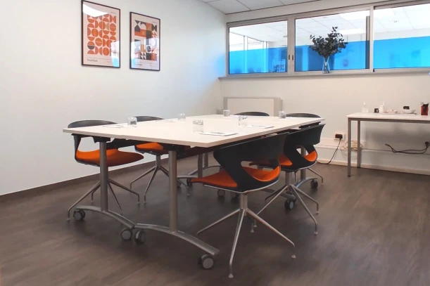 Bureau privé - 31300 - 2 postes - 810€