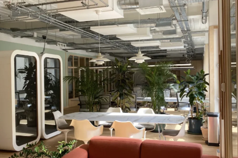 Espace indépendant - 75002 - 50 postes - 30000€