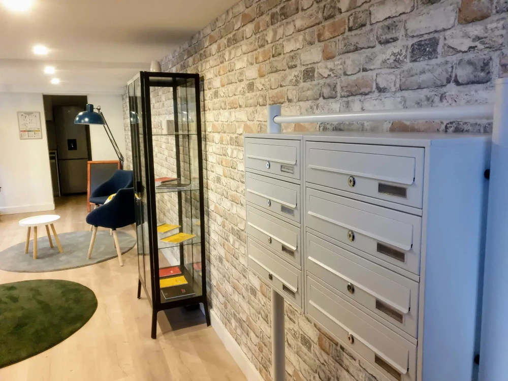 Bureau privé - 92170 - 6 postes - 1350€