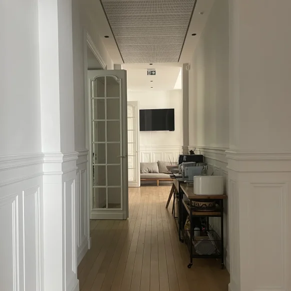 Bureau privé 33 m² 7 postes Location bureau Avenue Franklin Delano Roosevelt Paris 75008 - photo 7