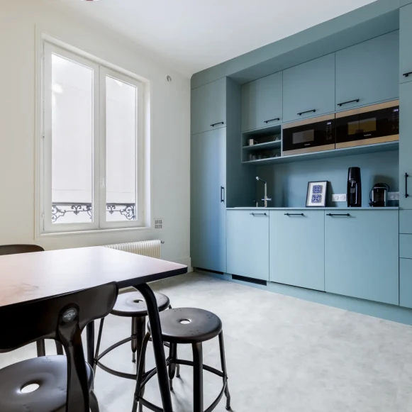 Bureau privé 17 m² 3 postes Location bureau Rue Neuve des Boulets Paris 75011 - photo 2