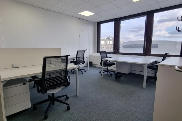 Bureau privé - 31000 - 5 postes - 2750€