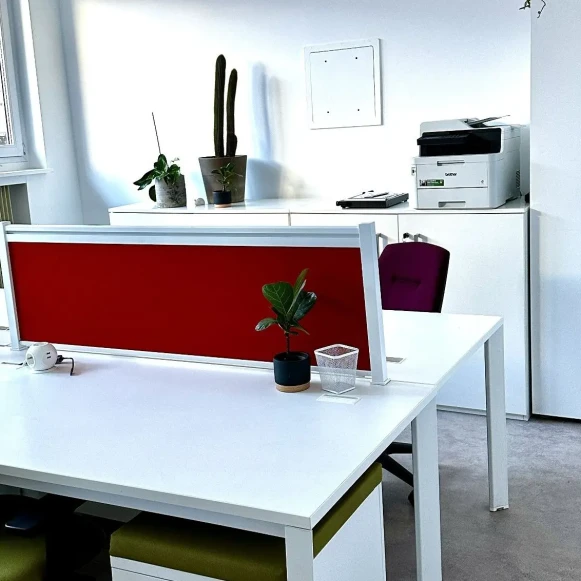 Bureau privé 16 m² 4 postes Location bureau Rue du Commerce Colombes 92700 - photo 1