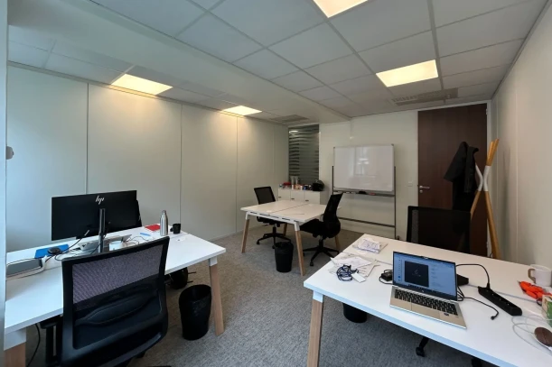 Bureau privé - 75017 - 6 postes - 3000€