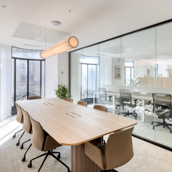 Espace indépendant 369 m² 48 postes Location bureau Rue de Provence Paris 75008 - photo 5