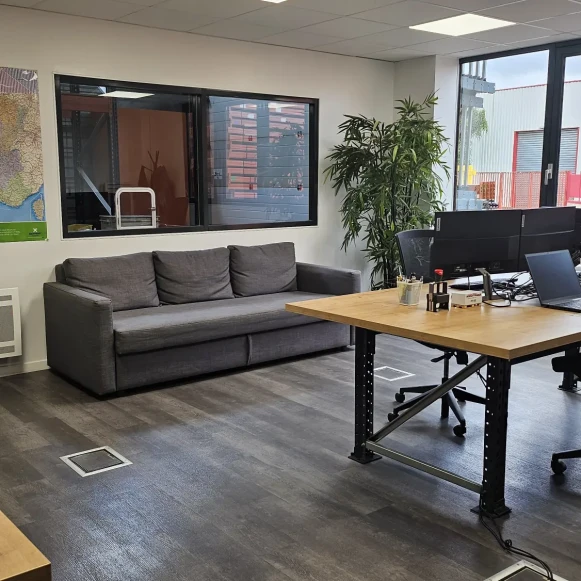 Bureau privé 35 m² 4 postes Location bureau Rue Jean Rostand Combs-la-Ville 77380 - photo 3