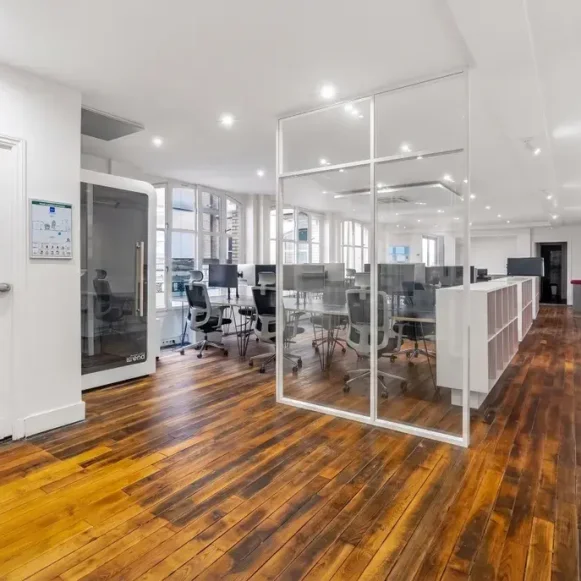 Espace indépendant 330 m² 40 postes Coworking Rue d'Édimbourg Paris 75008 - photo 4
